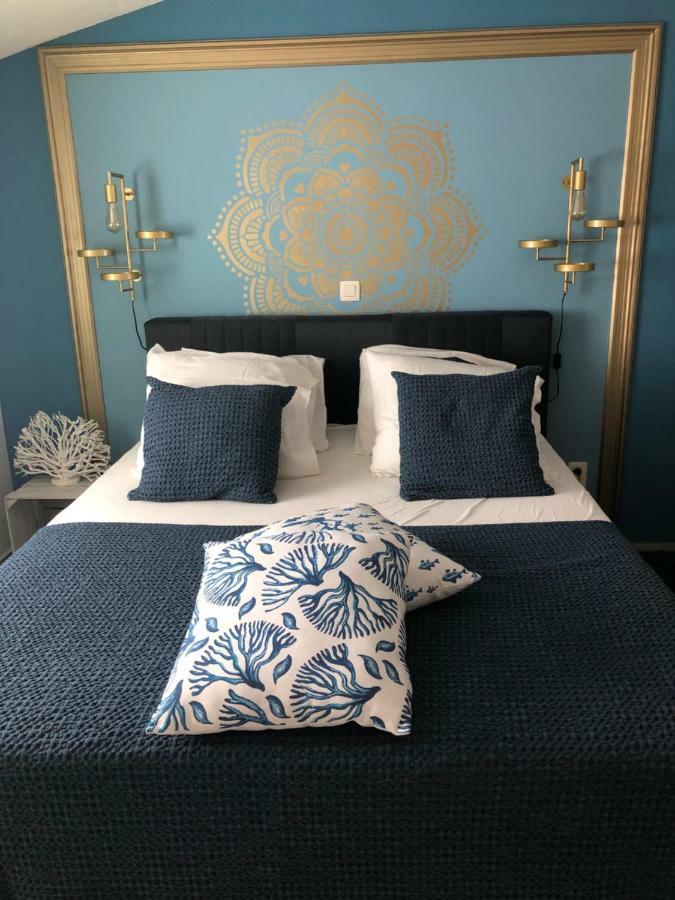 Villa Beline Direct Aan Zee, Verwarmd Zwembad En Sauna Трибань-Крушица Екстер'єр фото