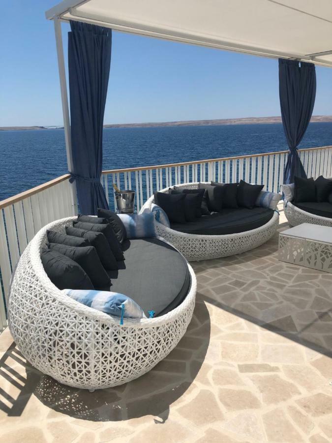 Villa Beline Direct Aan Zee, Verwarmd Zwembad En Sauna Трибань-Крушица Екстер'єр фото