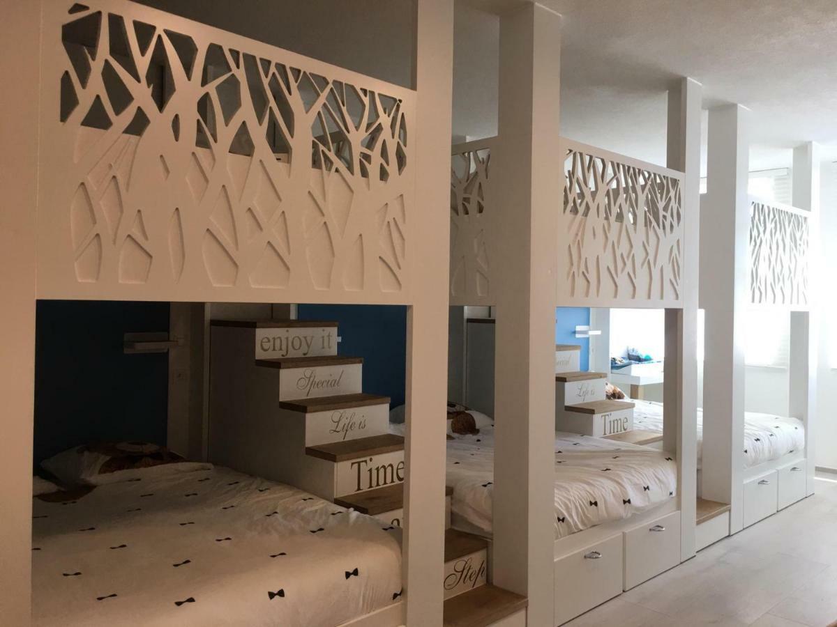 Villa Beline Direct Aan Zee, Verwarmd Zwembad En Sauna Трибань-Крушица Екстер'єр фото
